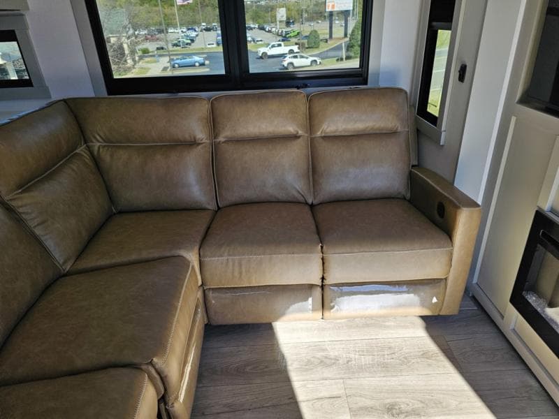 2025 Brinkley RV 2025 Brinkley RV Model G - thumbnail 18