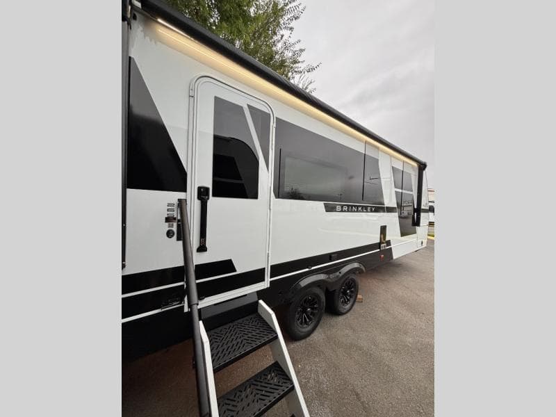 2026 Brinkley RV 2026 Brinkley RV Model IX - thumbnail 4