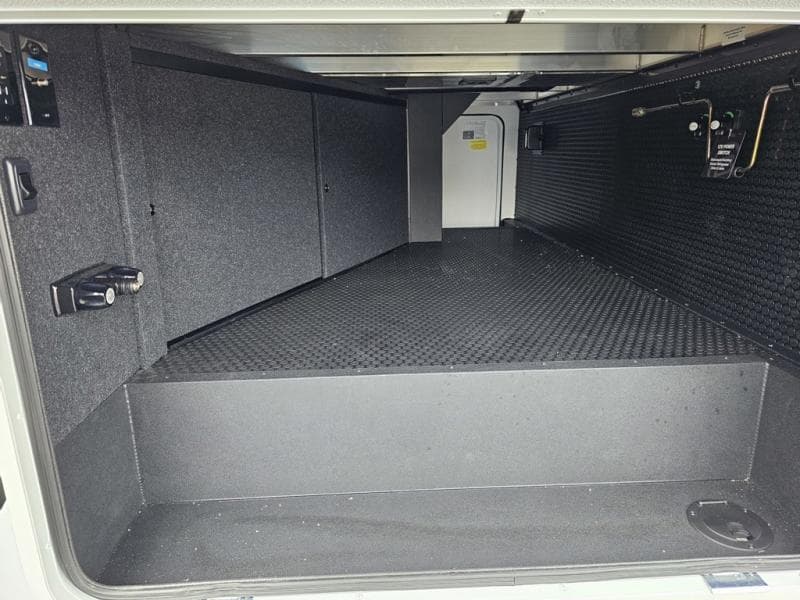 2026 Brinkley RV 2026 Brinkley RV Model Z - thumbnail 9