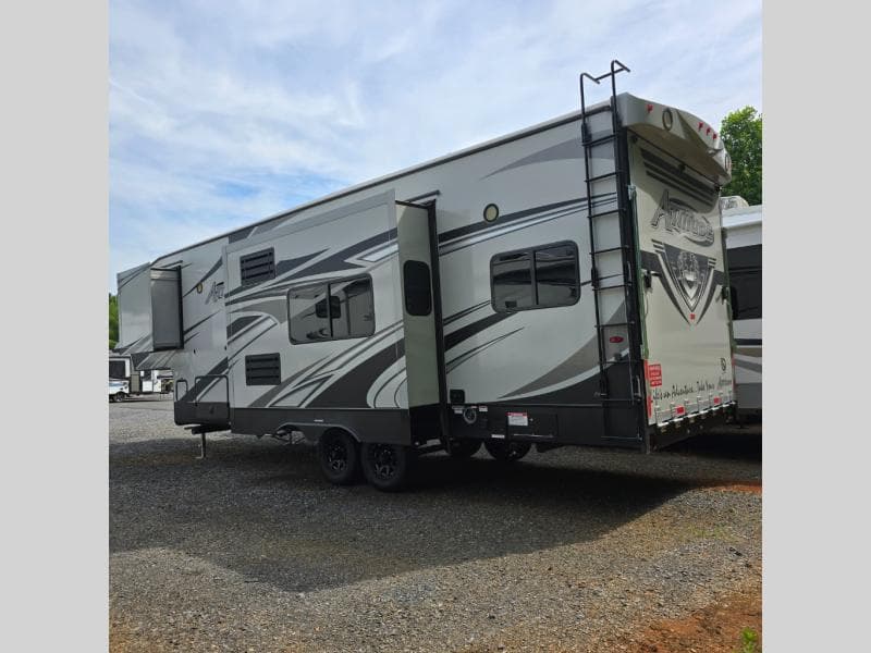 2019 Eclipse 2019 Eclipse Attitude - thumbnail 6