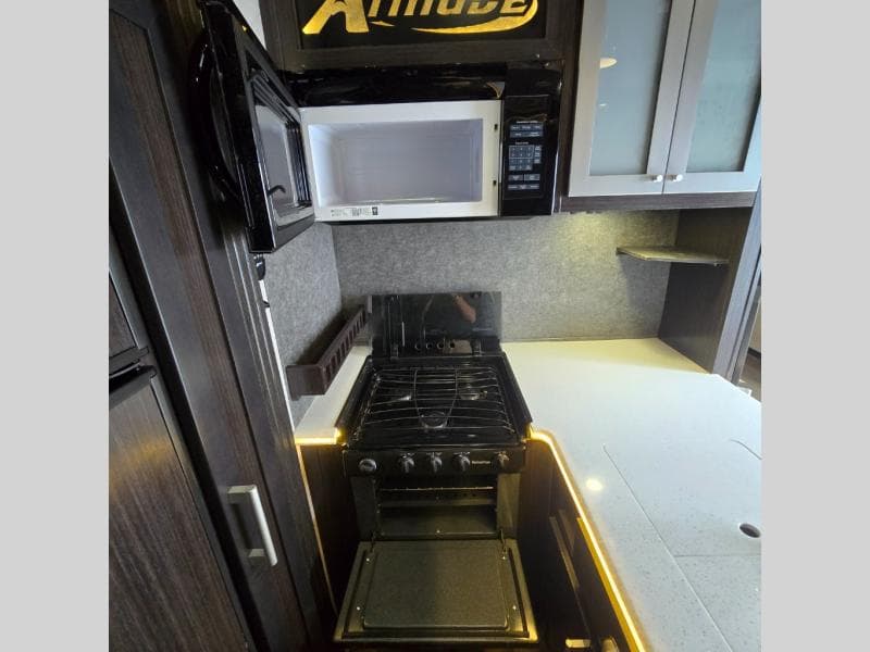 2019 Eclipse 2019 Eclipse Attitude - thumbnail 11