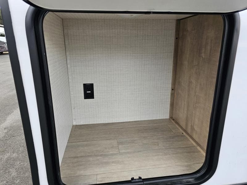 2026 Palomino 2026 Palomino SolAire - thumbnail 8