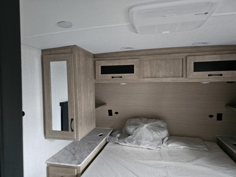 2026 Palomino 2026 Palomino SolAire - thumbnail 30