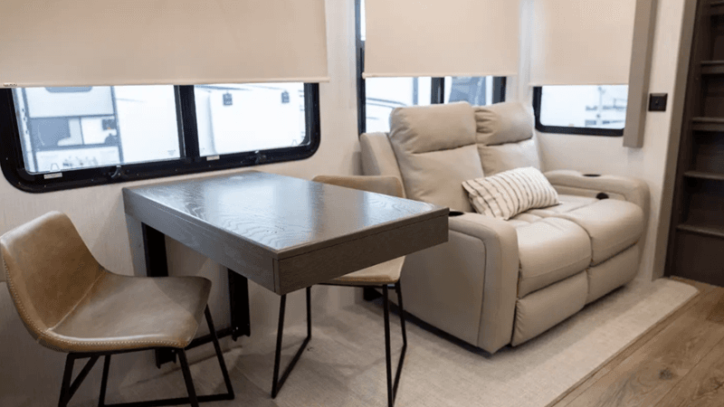 2025 Palomino 2025 Palomino Columbus - thumbnail 60