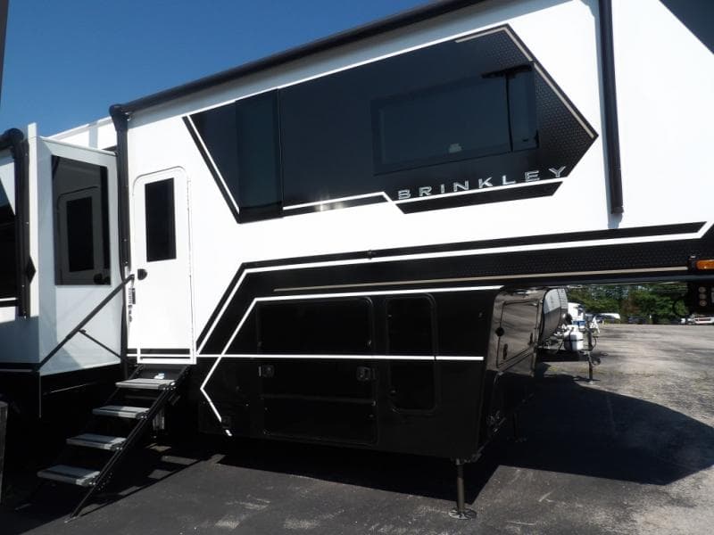 2025 Brinkley RV 2025 Brinkley RV Model G - thumbnail 5