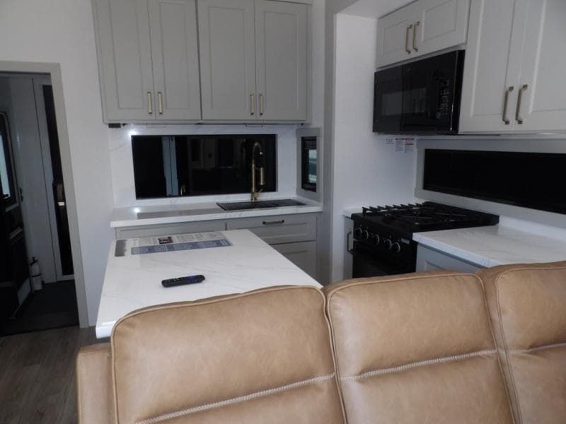 2025 Brinkley RV 2025 Brinkley RV Model G - thumbnail 9