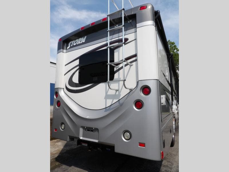 2016 Fleetwood 2016 Fleetwood Storm - thumbnail 5