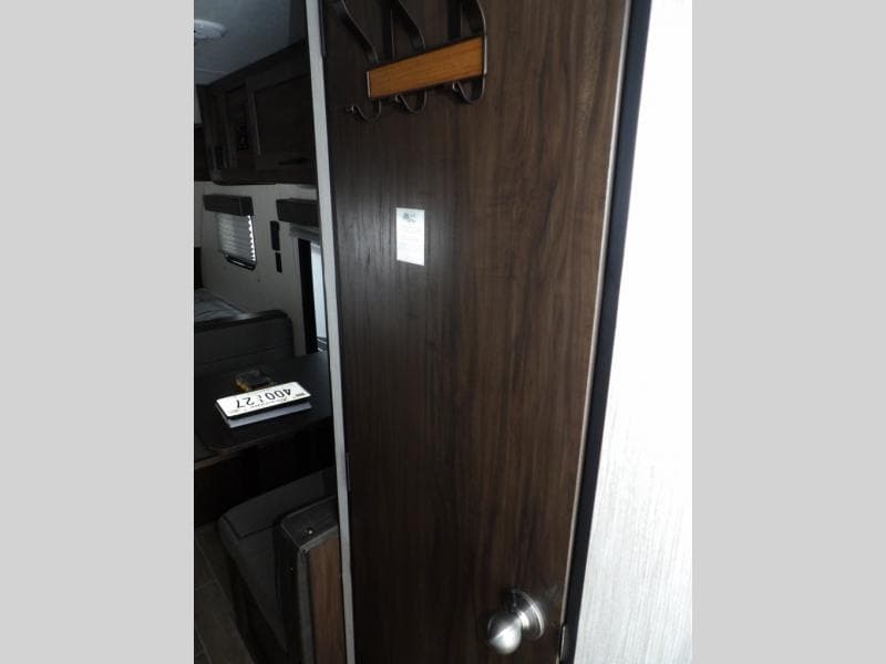 2020 Forest River 2020 Forest River Cherokee Wolf Pup - thumbnail 17