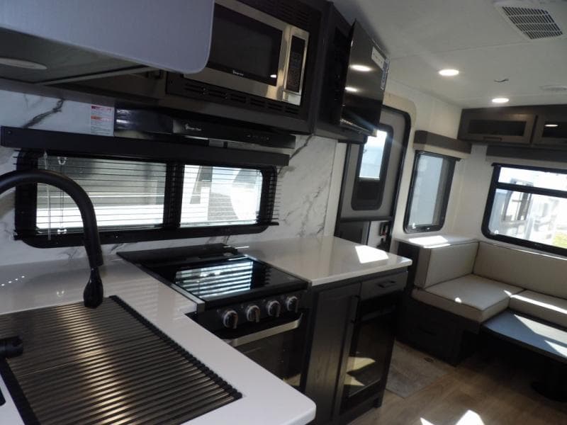 2026 Forest River 2026 Forest River Flagstaff Super Lite - thumbnail 16