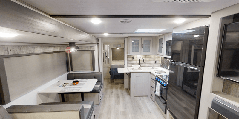 2024 Forest River 2024 Forest River Wildwood Heritage Glen Hyper-Lyte - thumbnail 3