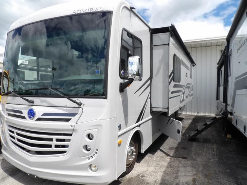 2024 Holiday Rambler 2024 Holiday Rambler Admiral - thumbnail 6