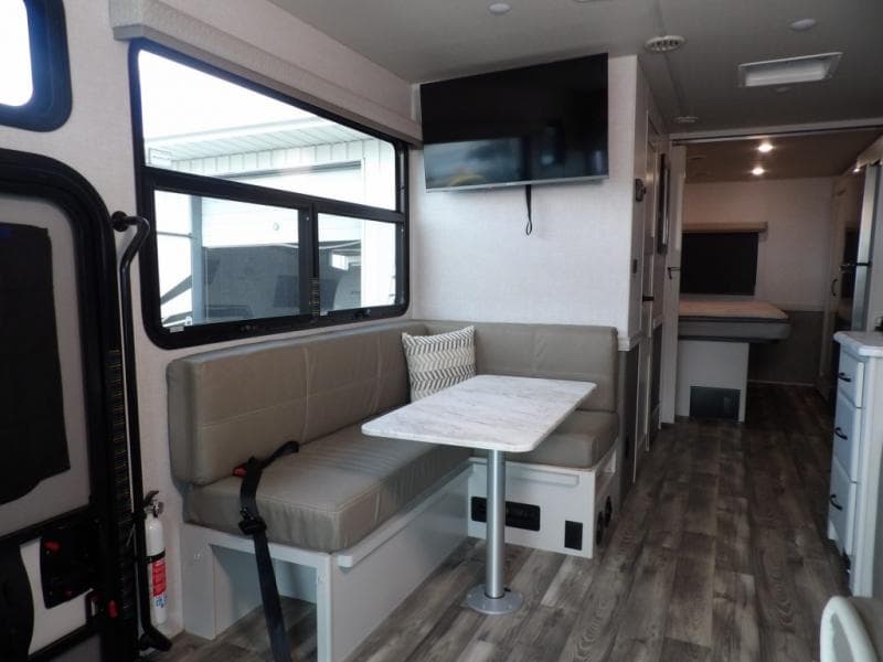 2024 Holiday Rambler 2024 Holiday Rambler Admiral - thumbnail 14