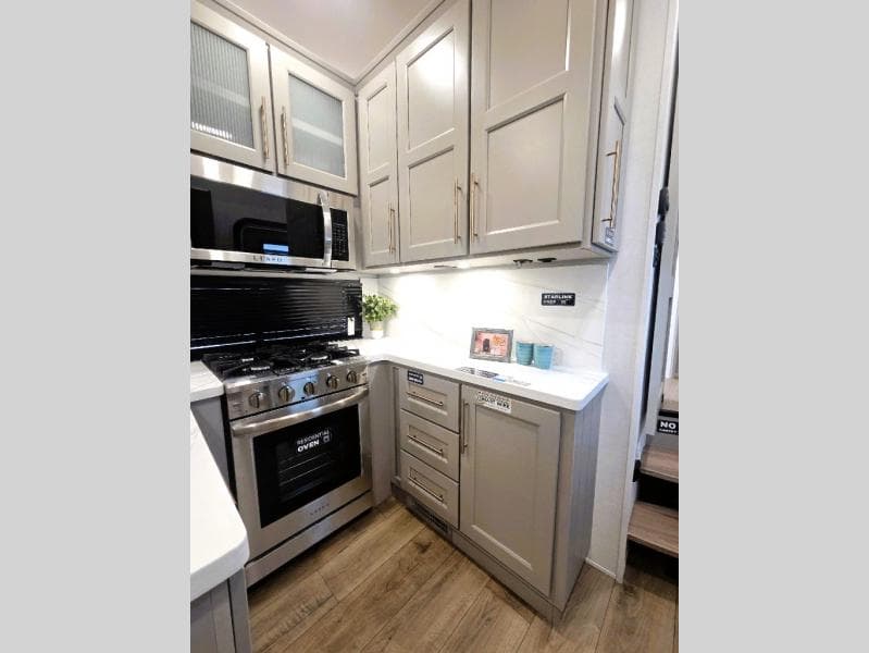 2026 Alliance RV 2026 Alliance RV Paradigm - thumbnail 13