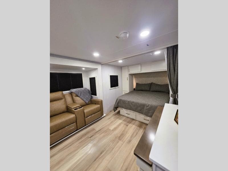 2026 Brinkley RV 2026 Brinkley RV Model IX - thumbnail 5