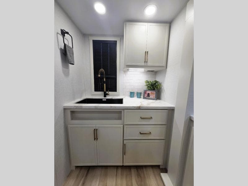 2026 Brinkley RV 2026 Brinkley RV Model IX - thumbnail 12