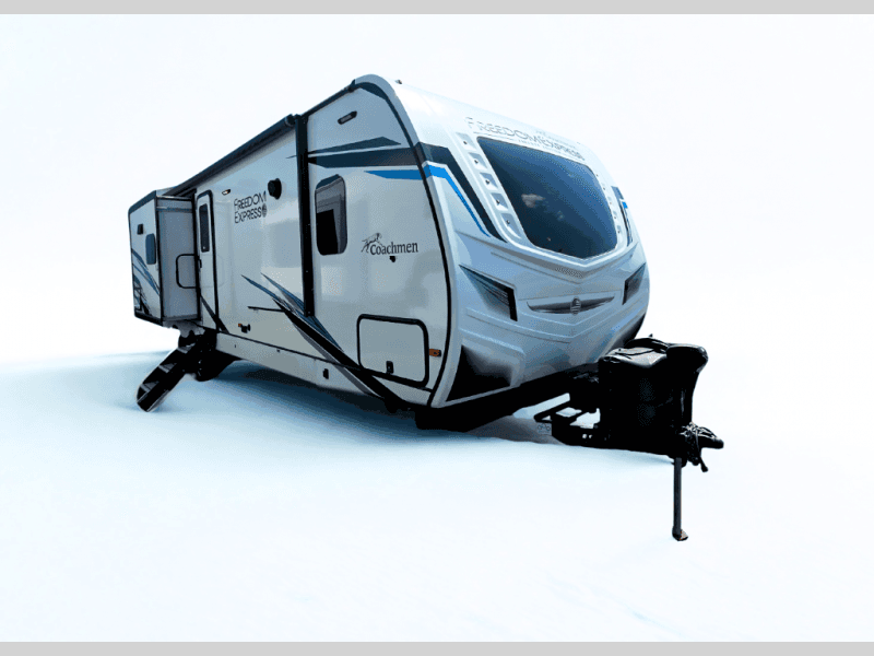 2022 Coachmen Freedom Express 320BHDS