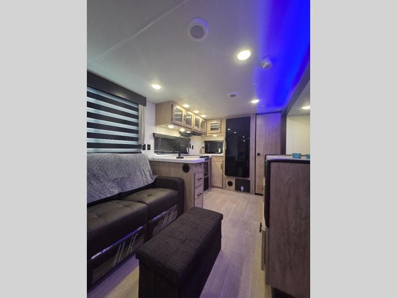 2026 Forest River 2026 Forest River Cherokee Grey Wolf - thumbnail 6