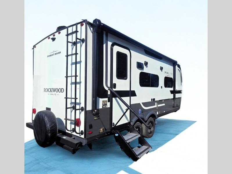 2026 Forest River 2026 Forest River Rockwood Mini Lite - thumbnail 4