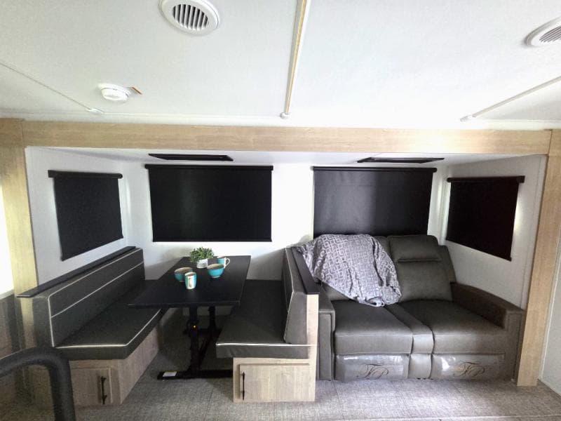 2025 Grand Design 2025 Grand Design Imagine XLS - thumbnail 8