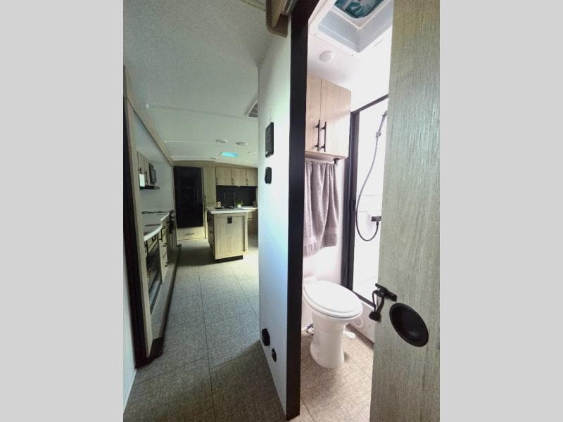 2025 Grand Design 2025 Grand Design Imagine XLS - thumbnail 13