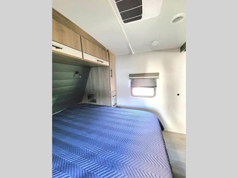 2025 Grand Design 2025 Grand Design Imagine XLS - thumbnail 18