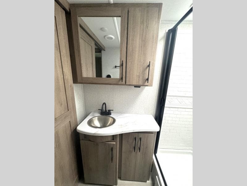 2025 Grand Design 2025 Grand Design Imagine - thumbnail 12