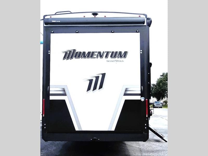 2026 Grand Design 2026 Grand Design Momentum M-Class - thumbnail 4