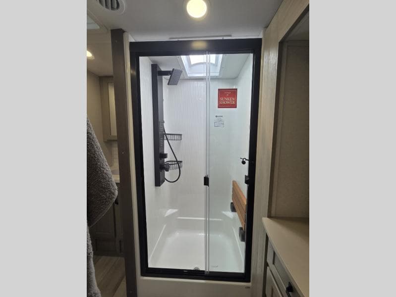 2026 Grand Design 2026 Grand Design Momentum M-Class - thumbnail 14