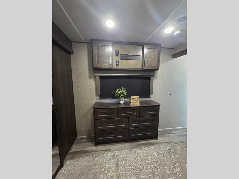 2022 Grand Design 2022 Grand Design Reflection - thumbnail 25