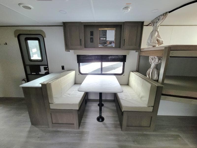 2025 Grand Design 2025 Grand Design Transcend - thumbnail 7