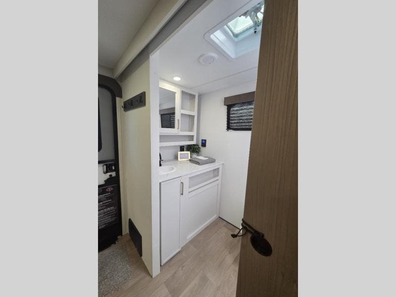 2026 Grand Design 2026 Grand Design Transcend - thumbnail 10