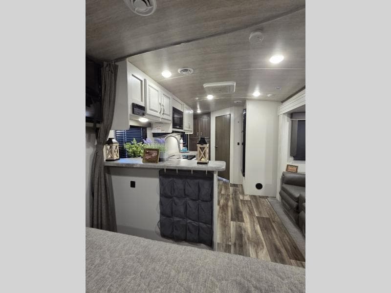 2023 Keystone RV 2023 Keystone RV Cougar - thumbnail 21