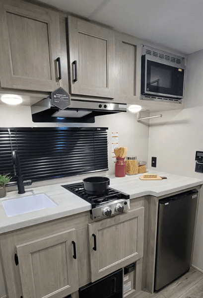 2026 Coachmen 2026 Coachmen Catalina Summit Series 7 - thumbnail 38