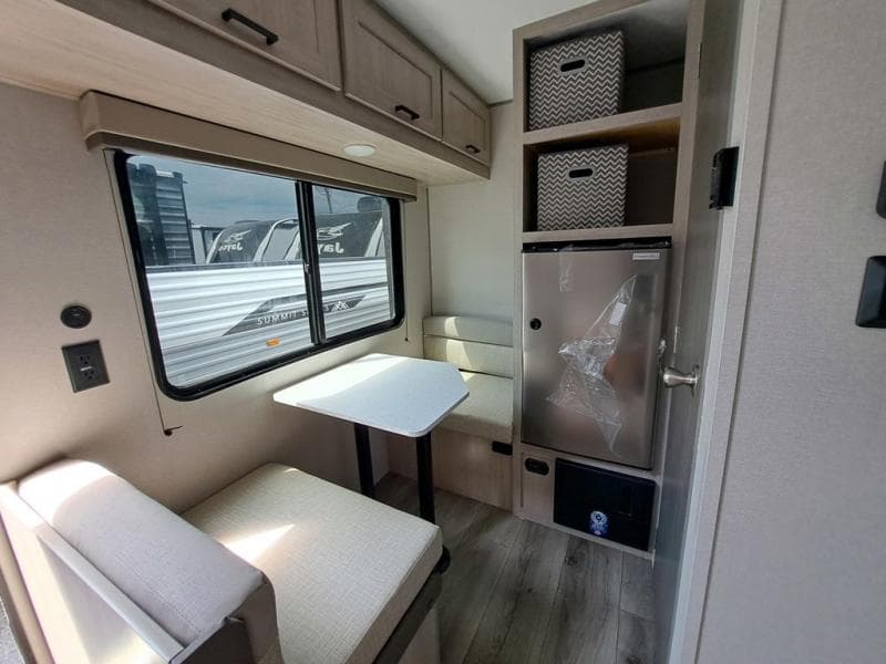 2026 Coachmen 2026 Coachmen Catalina Summit Series 7 - thumbnail 8