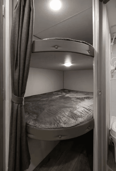 2026 Coachmen 2026 Coachmen Catalina Summit Series 8 - thumbnail 27