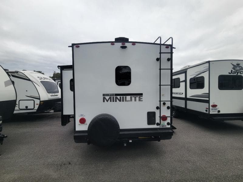 2023 Forest River 2023 Forest River Rockwood Mini Lite - thumbnail 4