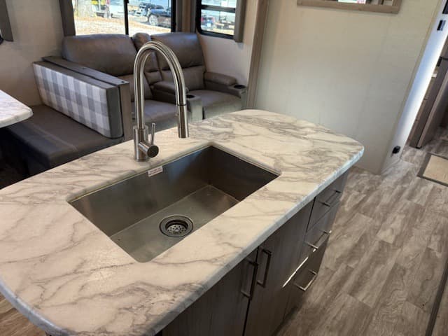 2022 Grand Design 2022 Grand Design Imagine XLS - thumbnail 14