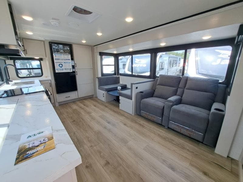 2026 Jayco 2026 Jayco Jay Feather - thumbnail 6