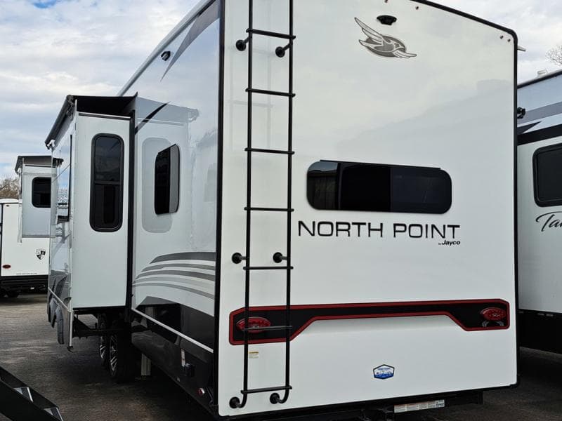 2025 Jayco 2025 Jayco North Point - thumbnail 4