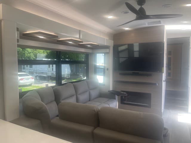 2026 Jayco 2026 Jayco Pinnacle - thumbnail 10