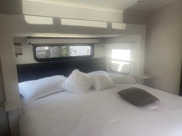 2026 Jayco 2026 Jayco Pinnacle - thumbnail 15