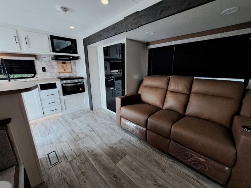 2026 Venture RV 2026 Venture RV Sienna - thumbnail 8