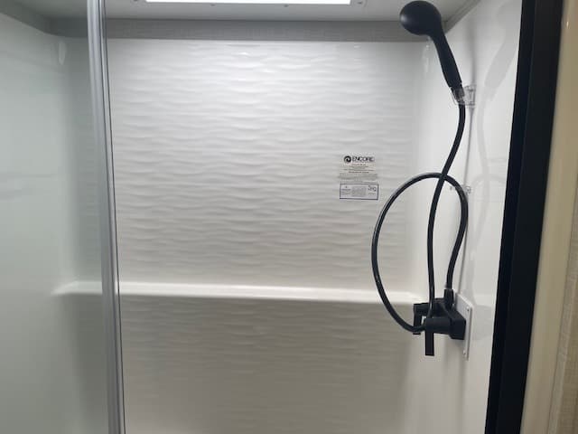 2026 Venture RV 2026 Venture RV Sporttrek Touring Edition - thumbnail 18