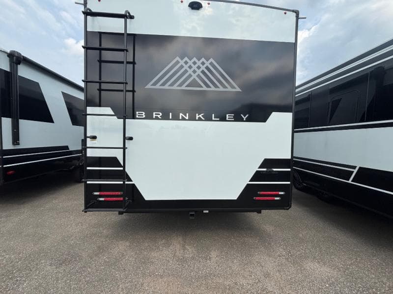 2026 Brinkley RV 2026 Brinkley RV Model IX - thumbnail 5