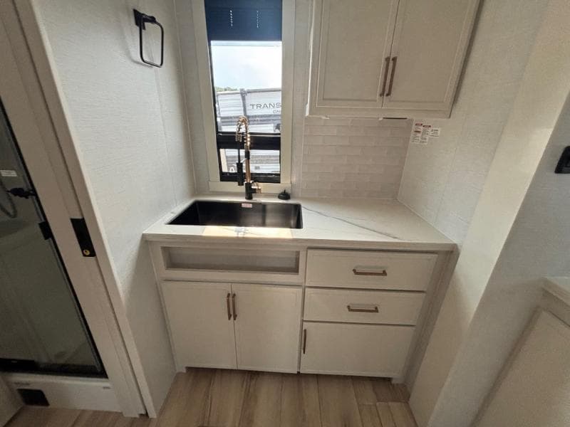 2026 Brinkley RV 2026 Brinkley RV Model IX - thumbnail 16