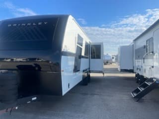 2026 Brinkley RV 2026 Brinkley RV Model IX - thumbnail 3