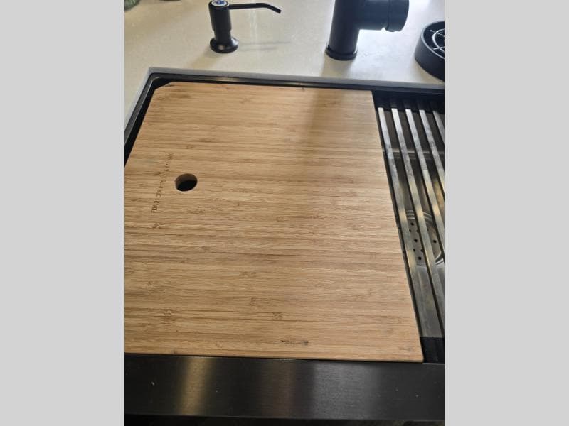 2024 Forest River 2024 Forest River Cherokee Grey Wolf Black Label - thumbnail 21