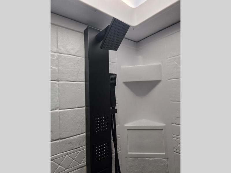 2024 Forest River 2024 Forest River Cherokee Grey Wolf Black Label - thumbnail 28