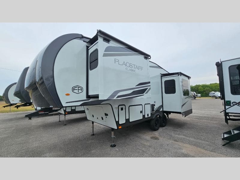 2025 Forest River 2025 Forest River Flagstaff Classic - thumbnail 3