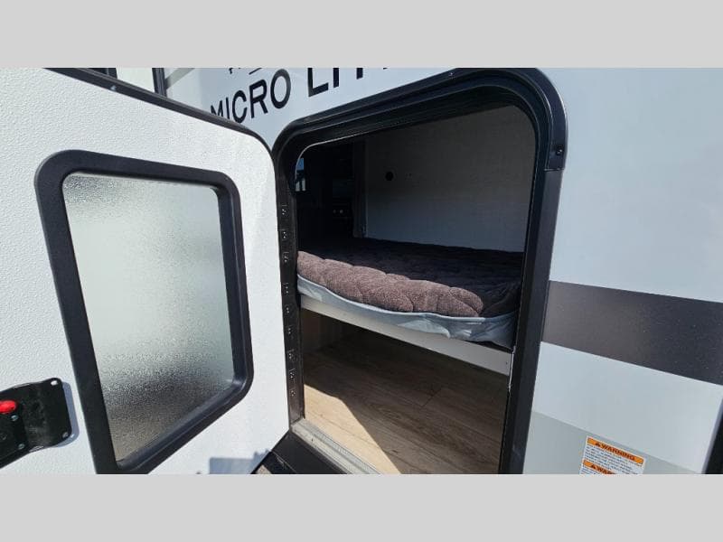 2026 Forest River 2026 Forest River Flagstaff Micro Lite - thumbnail 5